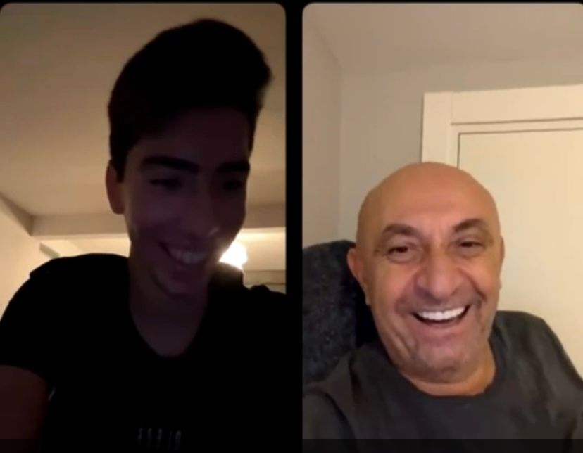 Sinan Engin ve Aras Güner 18 takipçisine imzalı forma