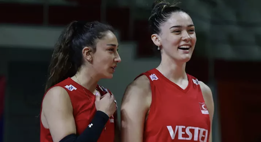 Hande Baladın Fenerbahçe’ye ‘Evet’ Dedi, Zehra Güneş de mi?